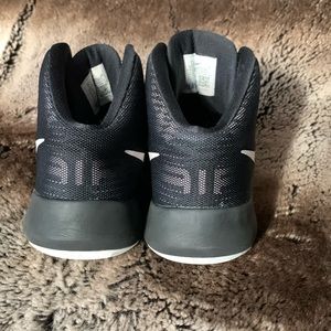 Nike Air Basketball Runners Men’s Size 7